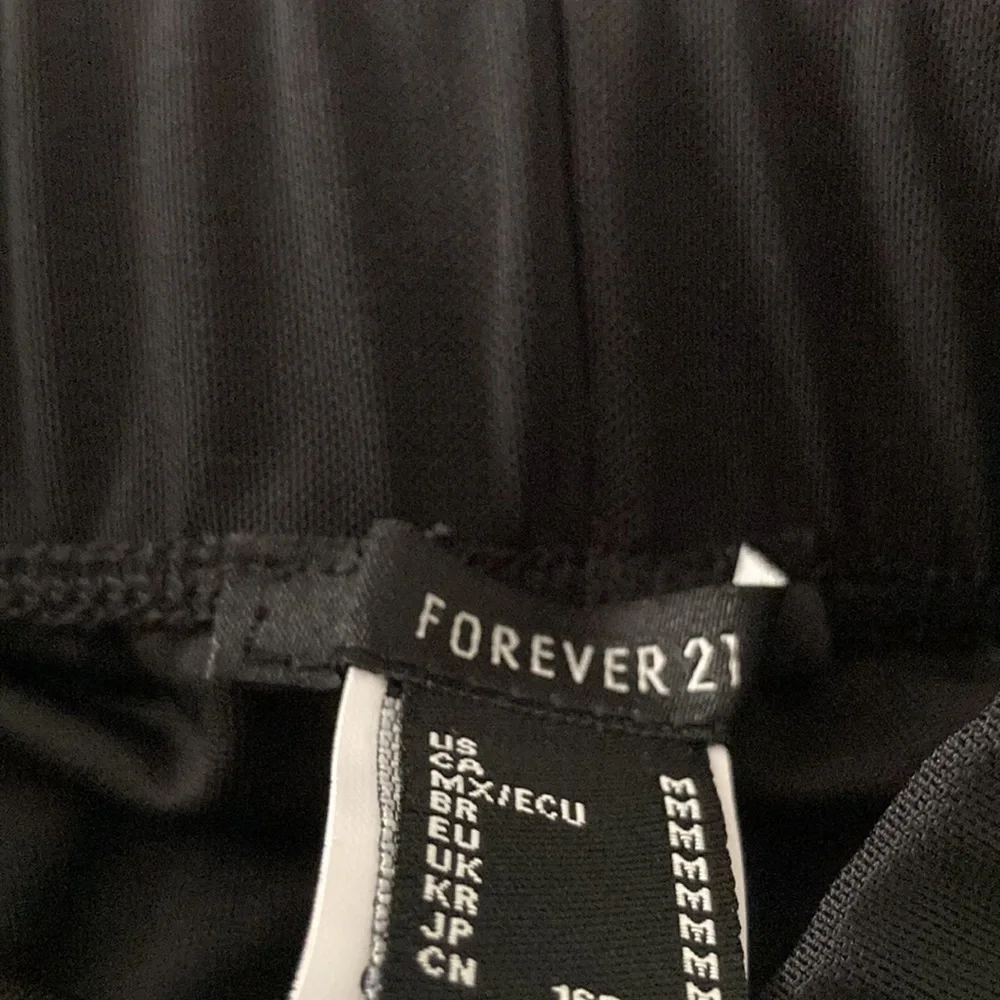 2 pairs of Bikers Shorts - Picture 10 of 14